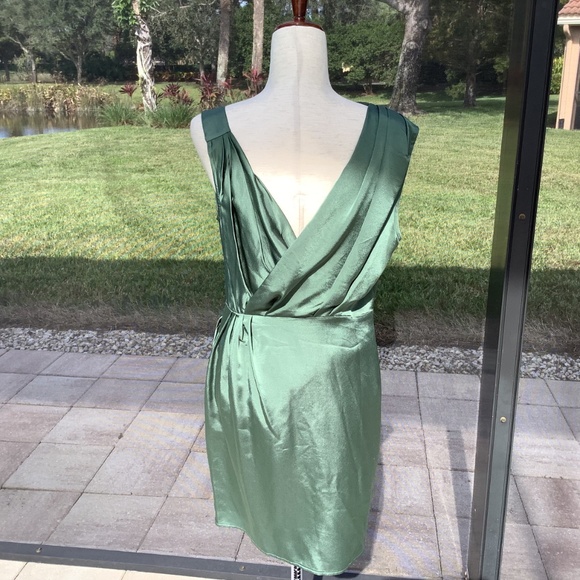Anthropologie Draped Shine Dress Size 8 Moss Green NWT! - Picture 5 of 14